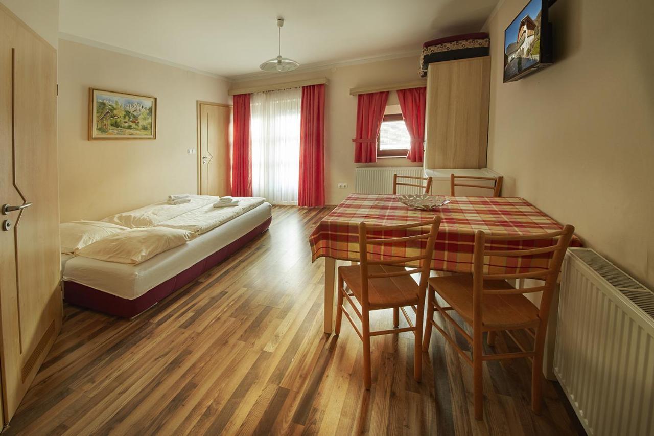 Rute Hotel And Apartments Kranjska Gora Exterior photo